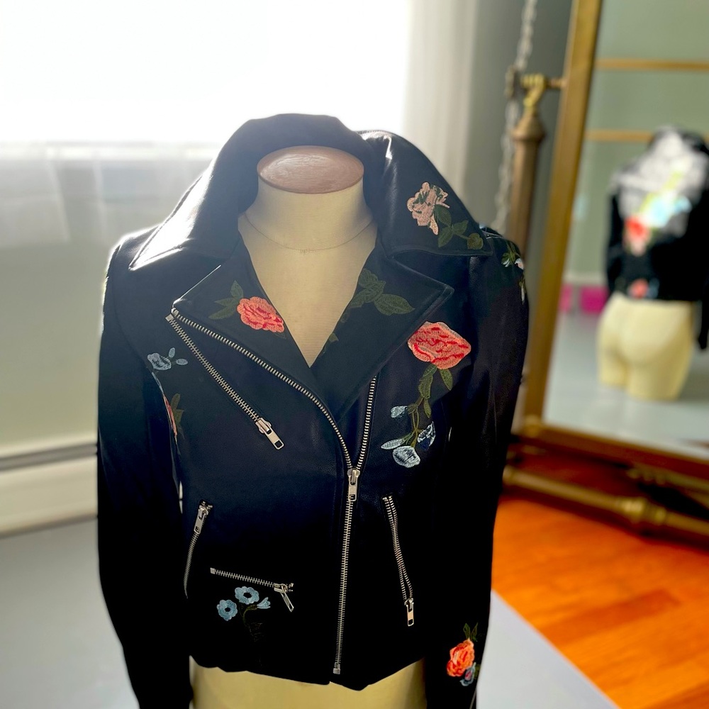Vintage Havana Girls Pleather Embroidered floral  Jacket Size L (14)